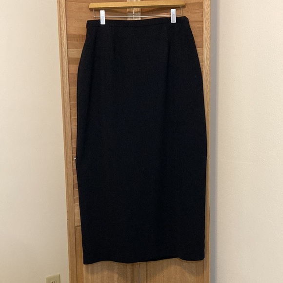 Womens size 14P Villager long black pencil skirt womens 14 Petite lined NWT - Picture 2 of 6